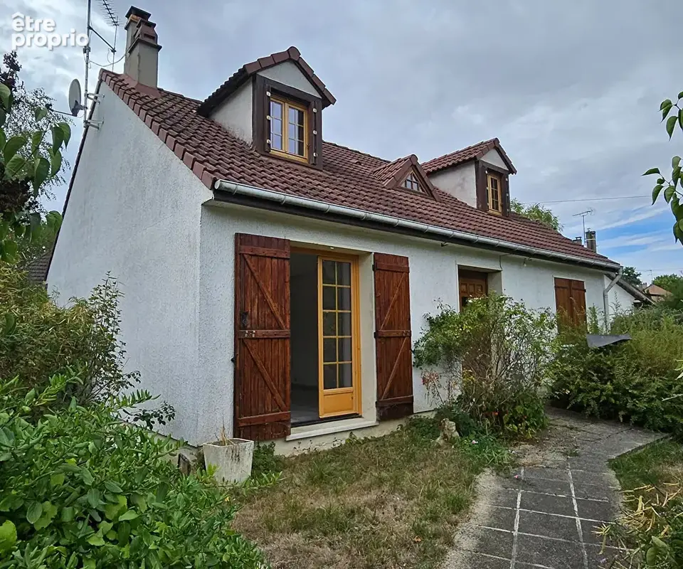 Maison à DROUE-SUR-DROUETTE