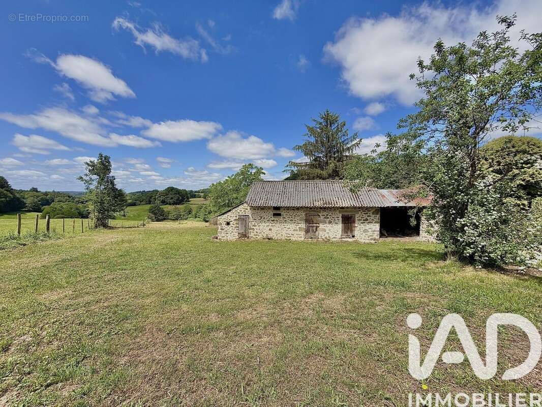 Maison 80 m² à Eymoutiers  - photo 7