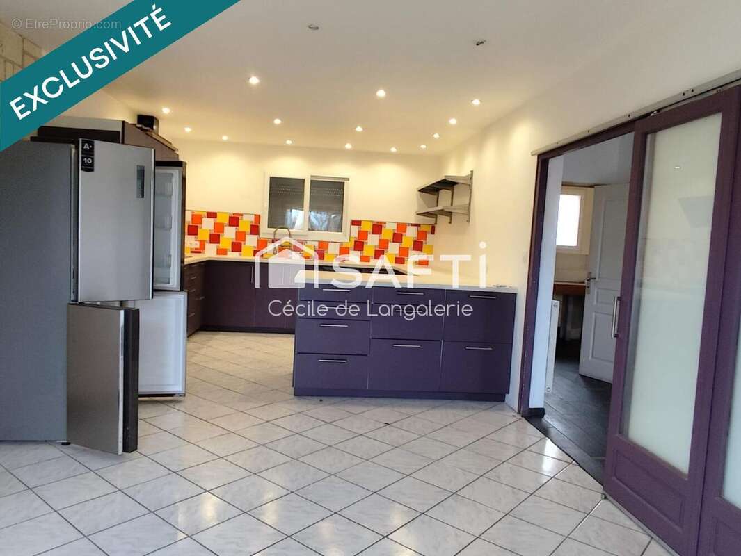 Maison 167 m² à Oulches  - photo 5