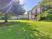 Maison à SAINT-SEURIN-DE-CURSAC