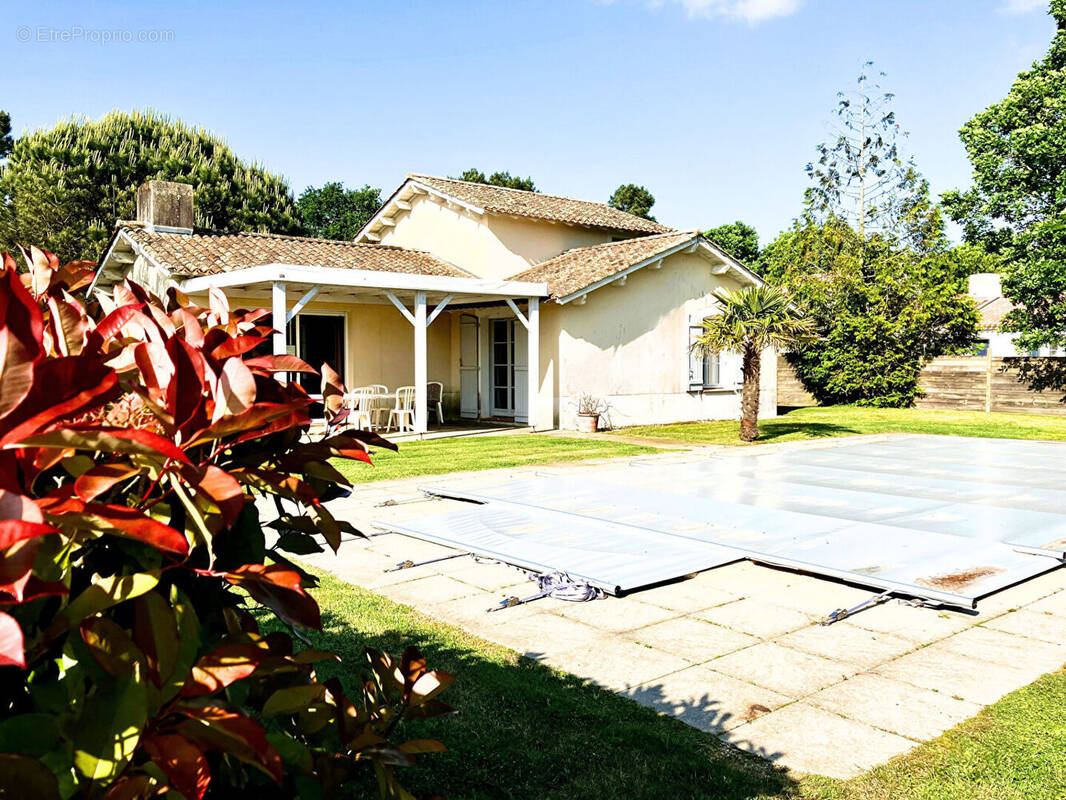 Maison à L&#039;AIGUILLON-SUR-VIE
