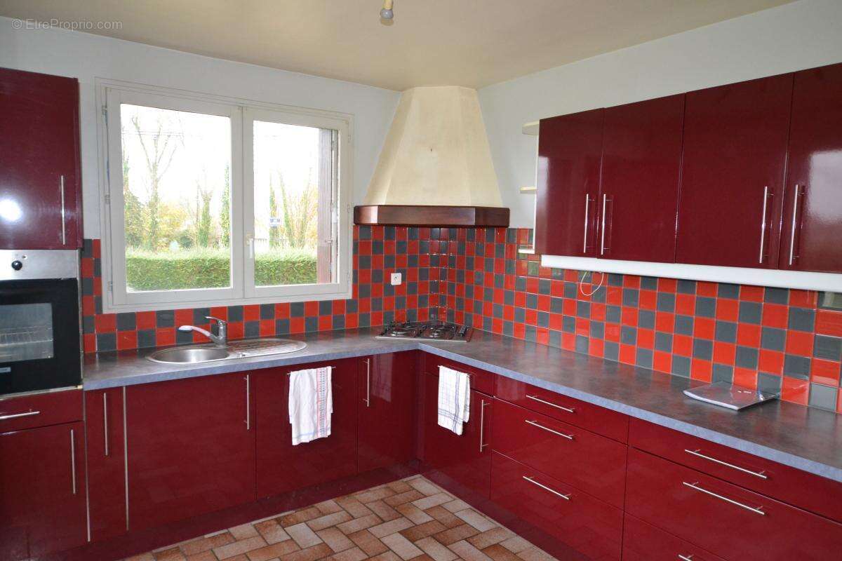 Maison à AVREMESNIL