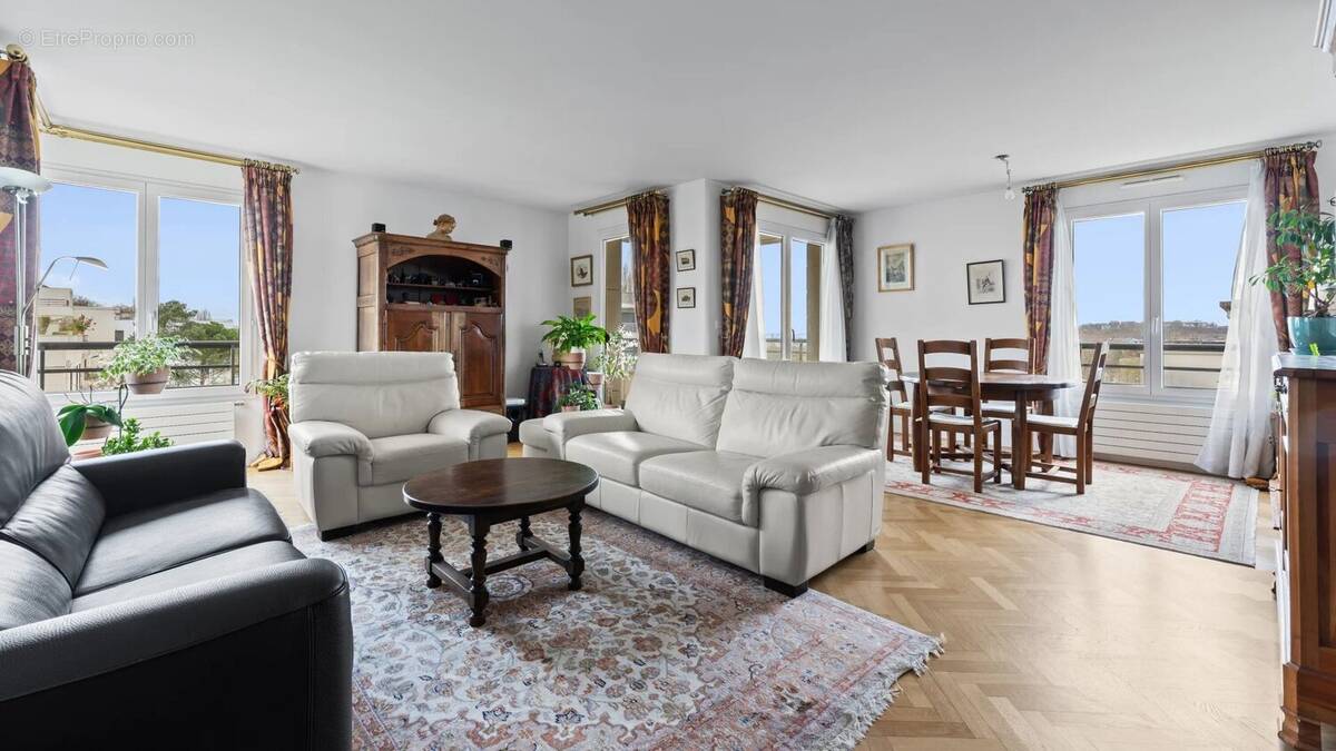 Appartement à GARCHES