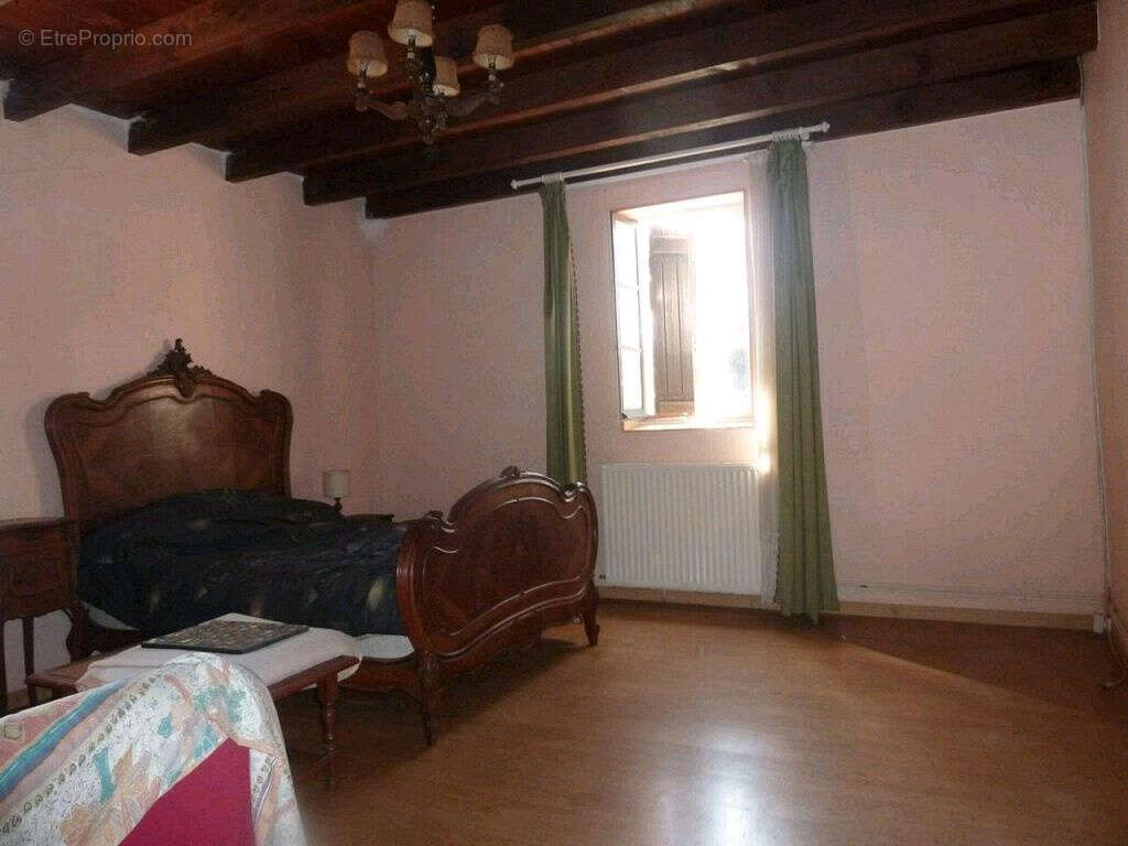 Maison à FUMEL