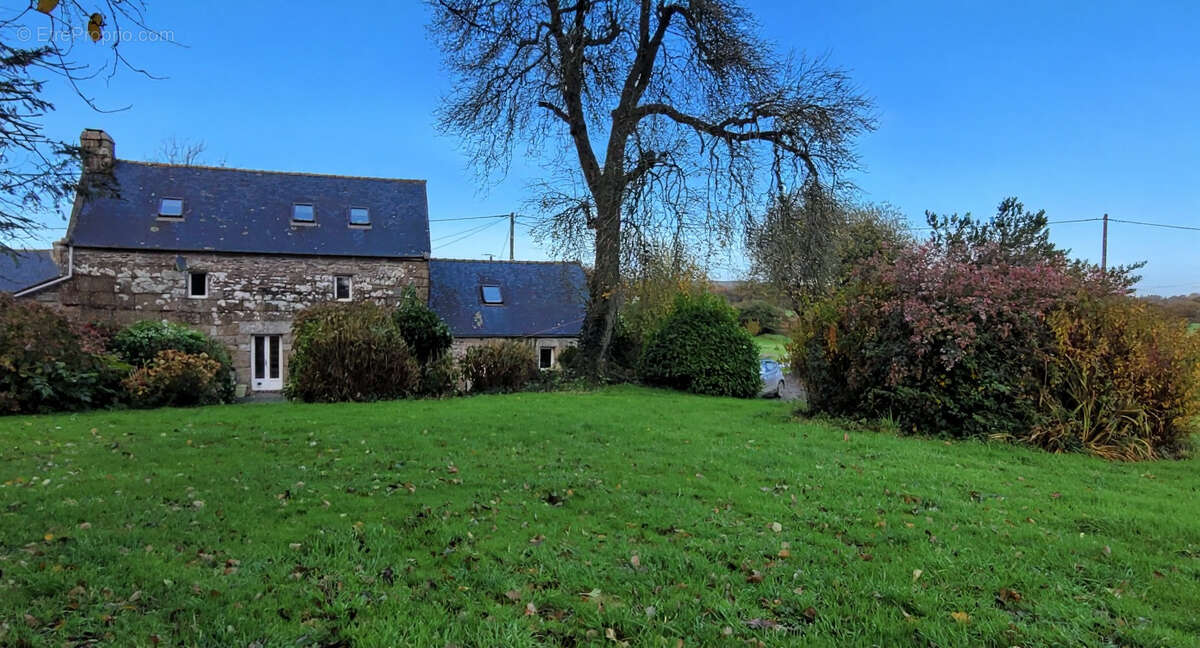 Maison à KERGRIST-MOELOU