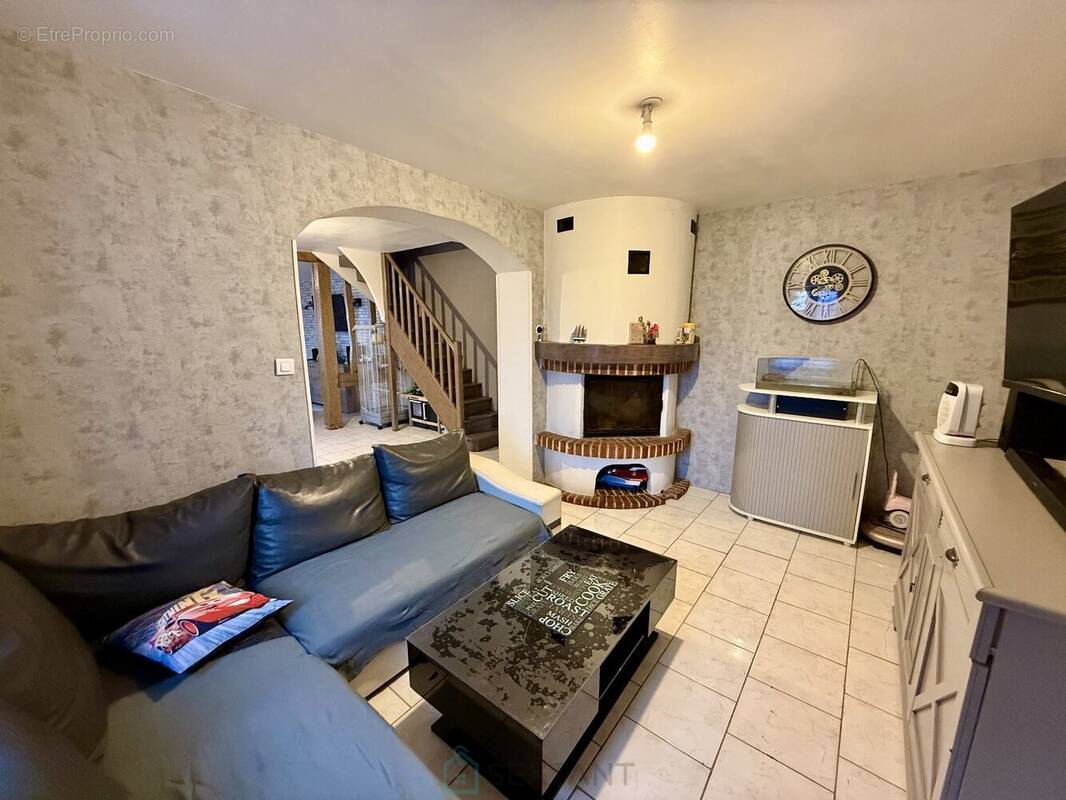 Maison à CALLENGEVILLE