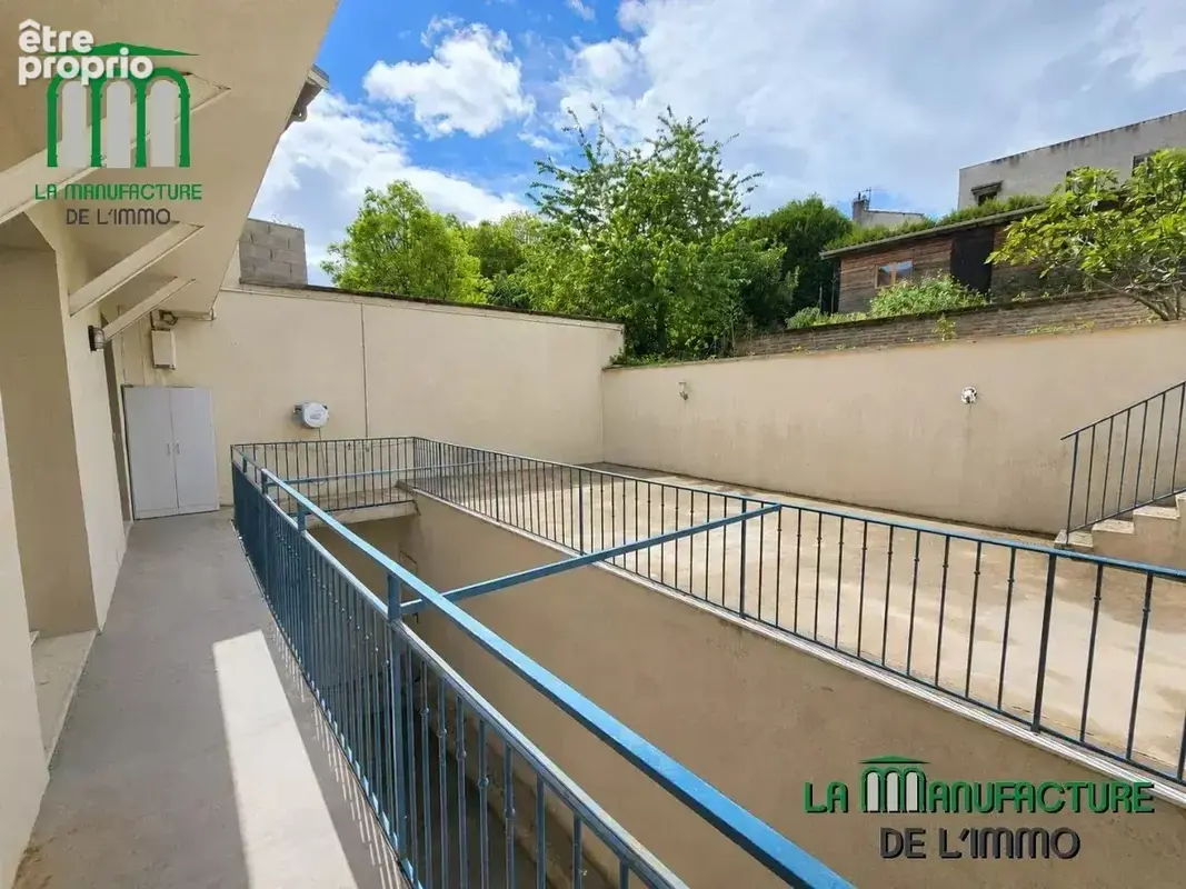 T4 de 122 m² avec jardin privatif et dependance - photo 8
