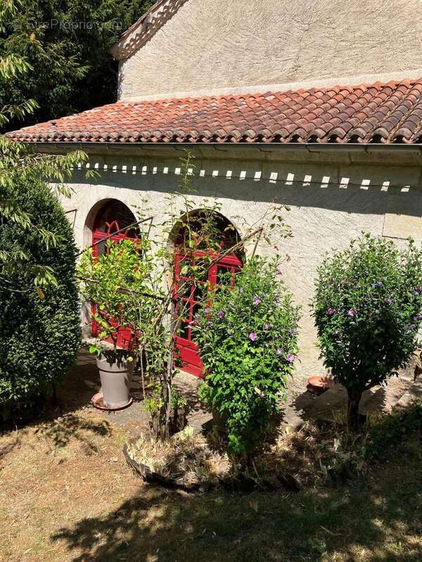Maison 330 m² à Marsac-Sur-L'isle  - photo 8