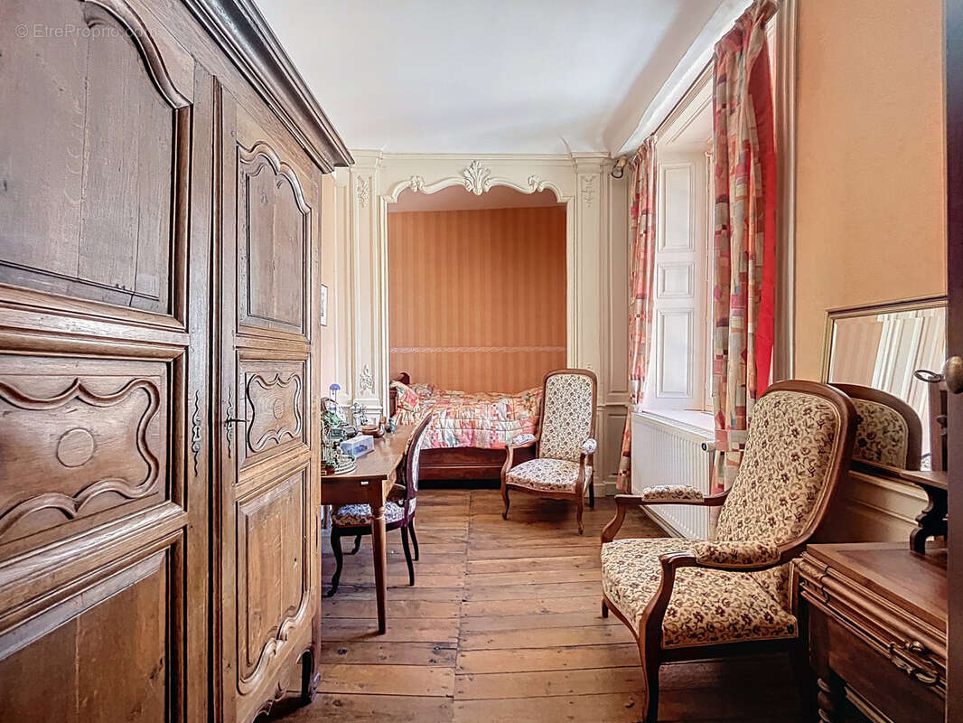 Maison à GRANCEY-LE-CHATEAU-NEUVELLE