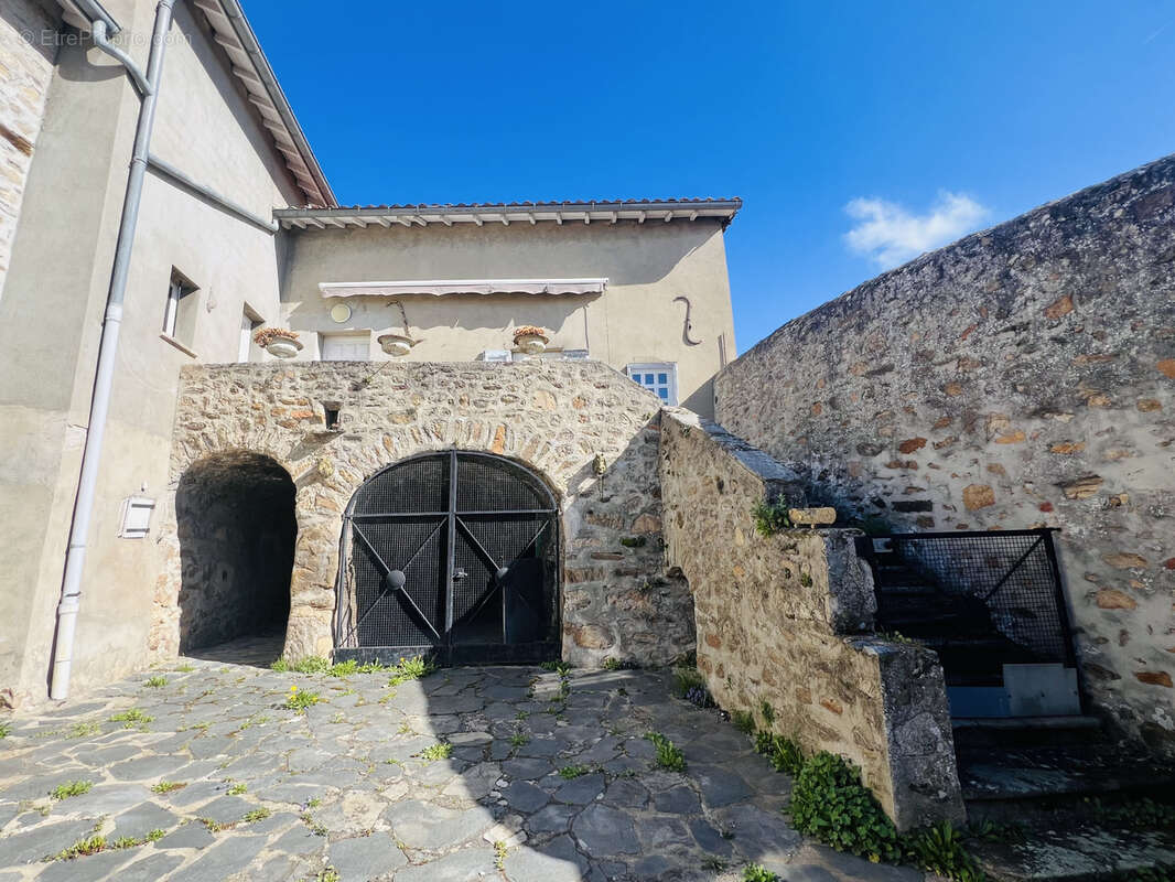 Maison à SAINT-LAURENT-D&#039;AGNY
