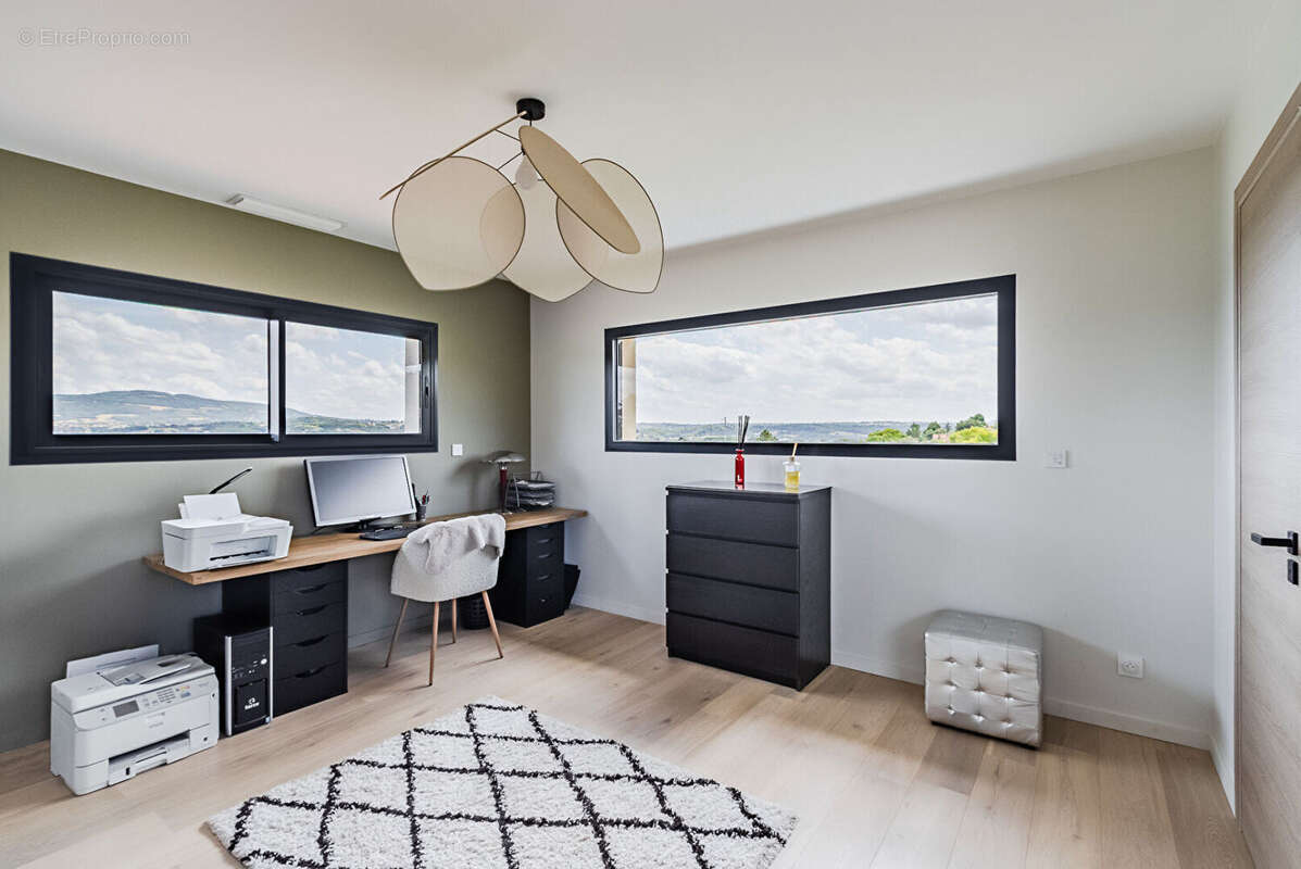 Maison à CHAZAY-D&#039;AZERGUES