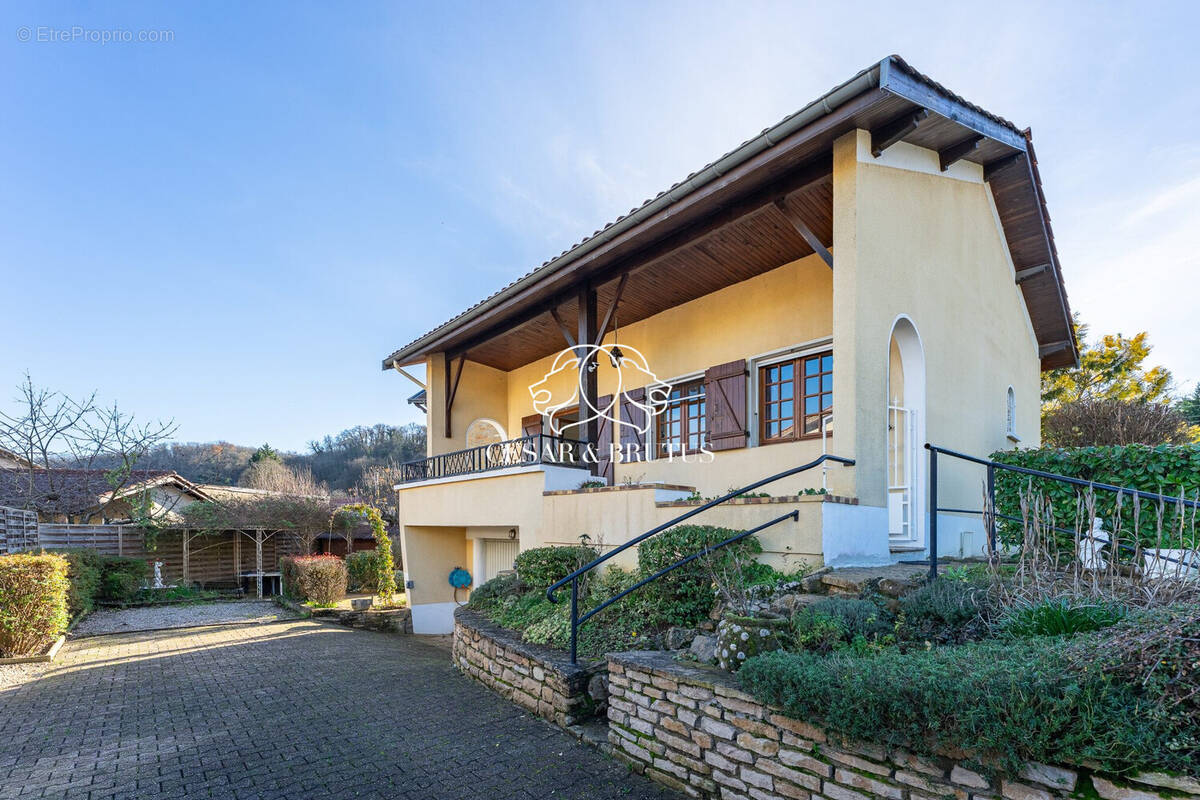 Maison à SAINT-ROMAIN-AU-MONT-D'OR