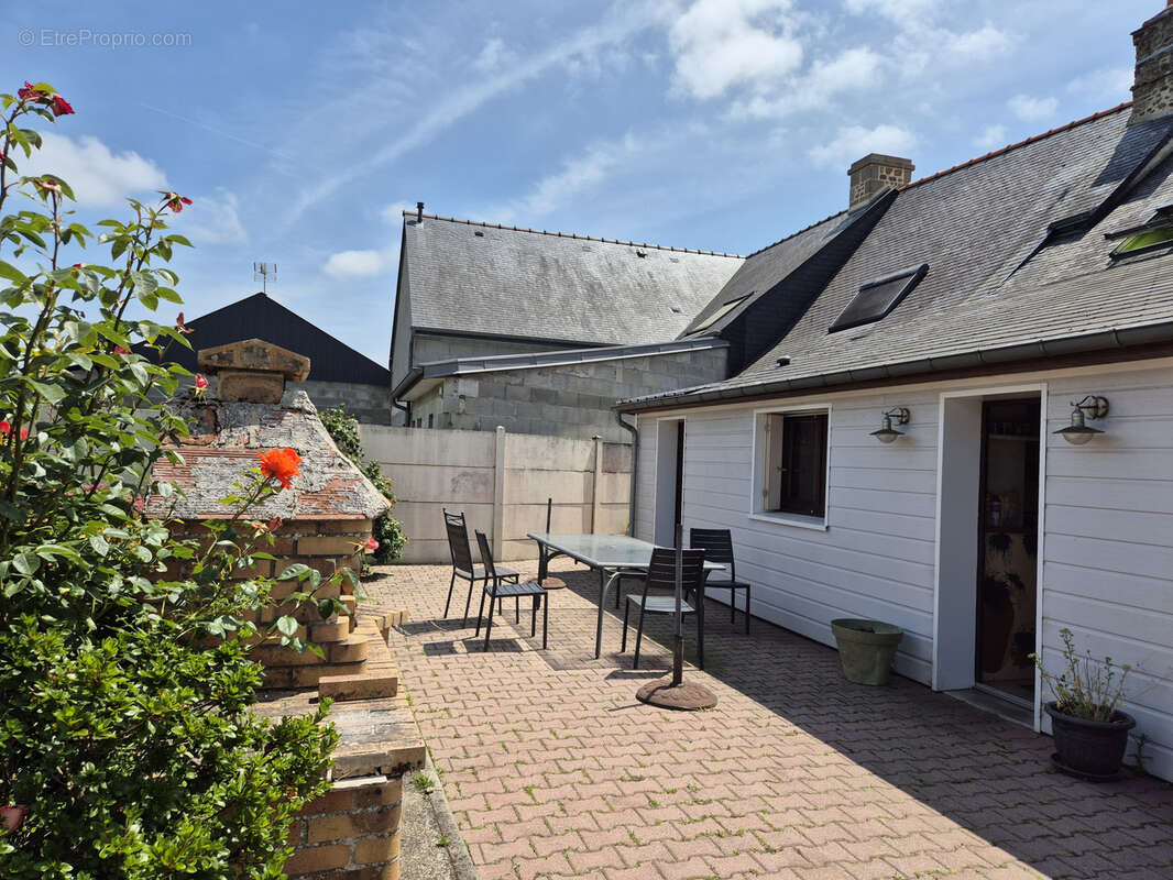 Maison à SAINT-MARC-SUR-COUESNON