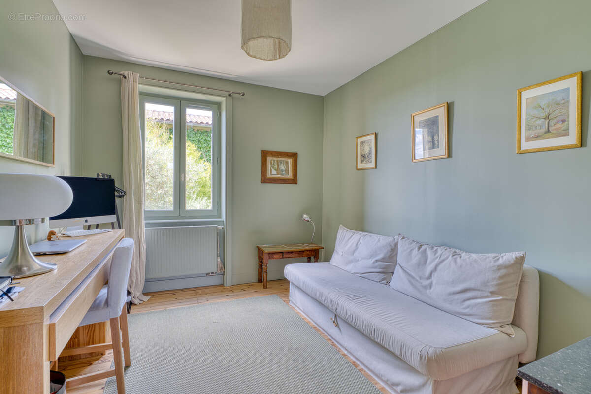 Propriété 10 pièces - 6 chambres avec vue panoramique et piscine à débordement - photo 13