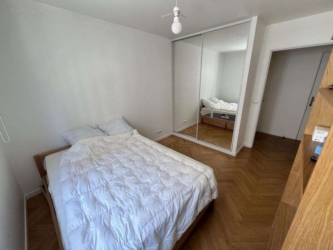 Appartement à PARIS-14E