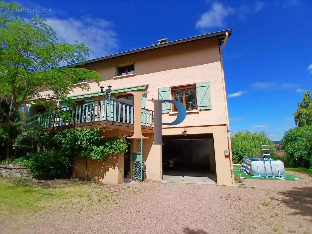 Maison 210 m² à Charlieu  - photo 27