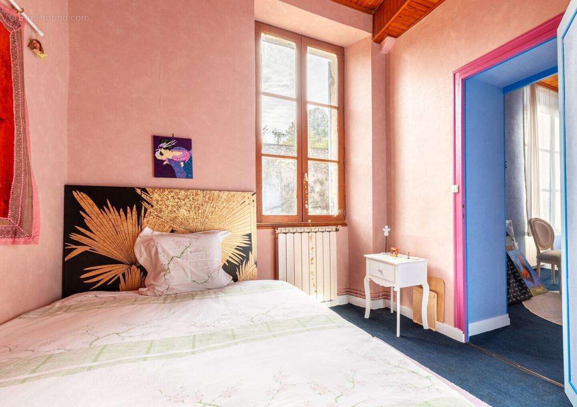 Maison à CASTETS-EN-DORTHE