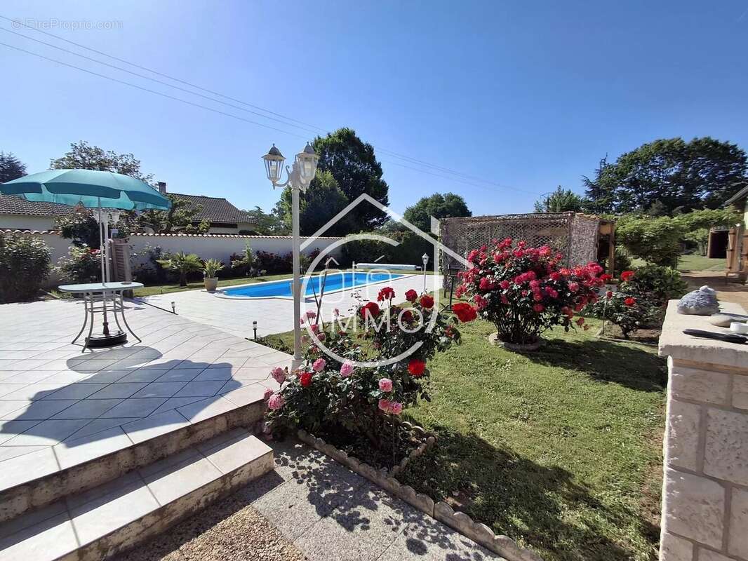 Maison à MOULEYDIER