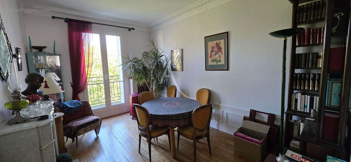 Appartement à PARIS-20E