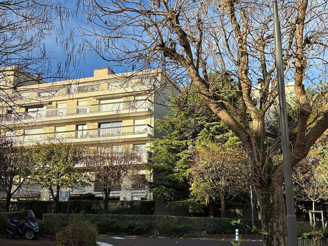 Appartement à RUEIL-MALMAISON