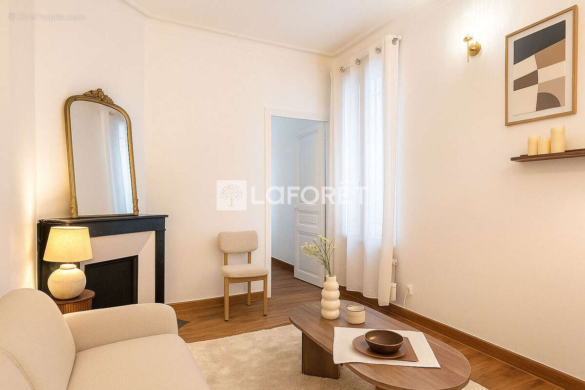 Appartement à PARIS-15E