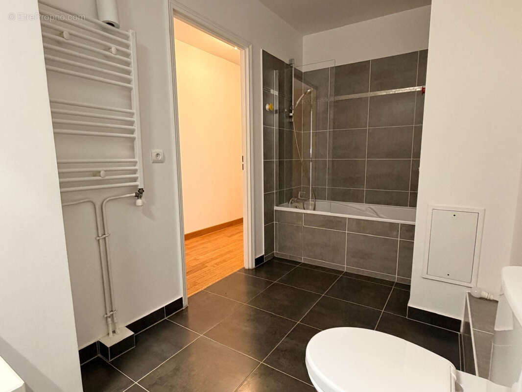 Appartement à ISSY-LES-MOULINEAUX