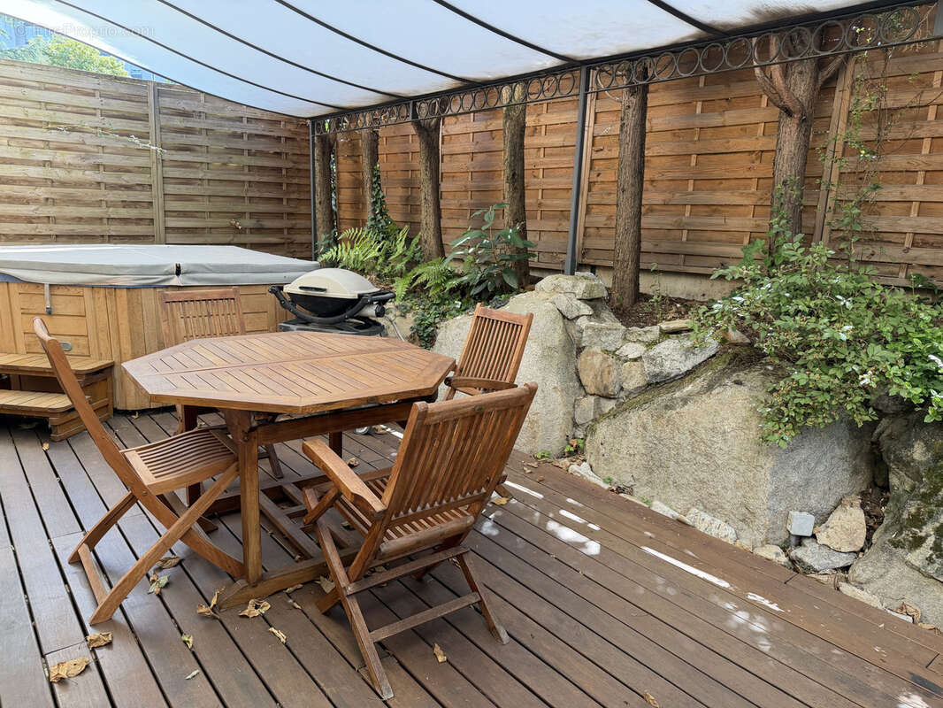 Saint-Etienne maison d'environ 125 m2 avec garage 259.000€ - photo 14