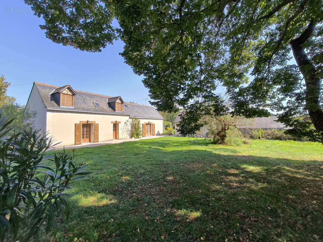 Maison à ARTANNES-SUR-INDRE