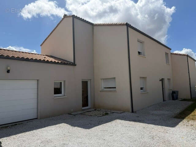 Maison à SAINTE-HERMINE