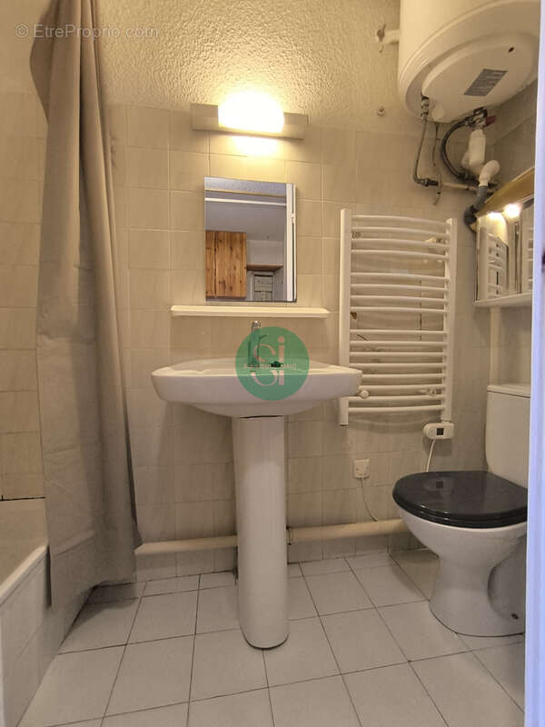 Appartement à SIX-FOURS-LES-PLAGES