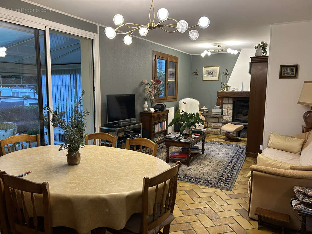 Maison à ARQUES-LA-BATAILLE