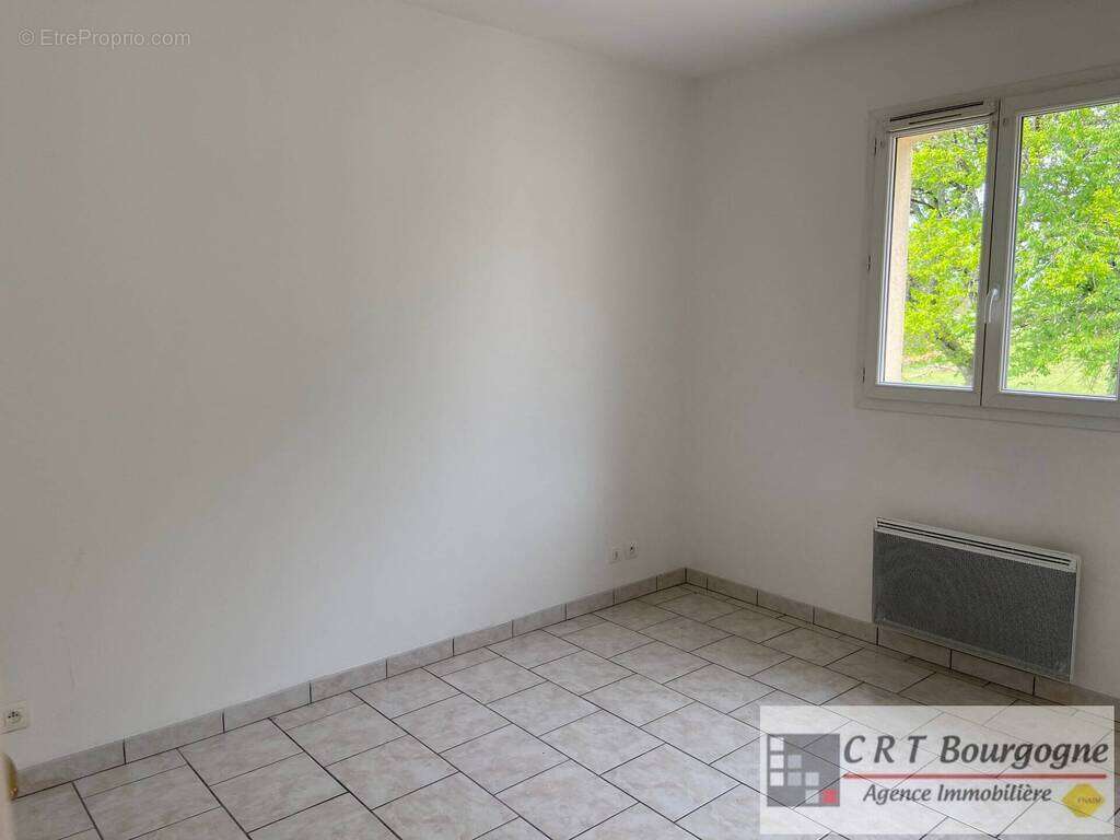 Maison à SAINT-SAUVEUR-EN-PUISAYE