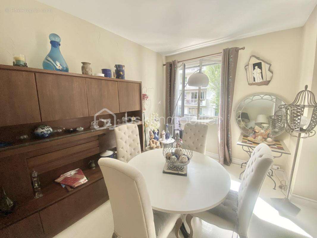 Appartement à VAUCRESSON