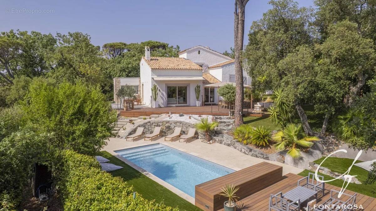 Maison à FREJUS