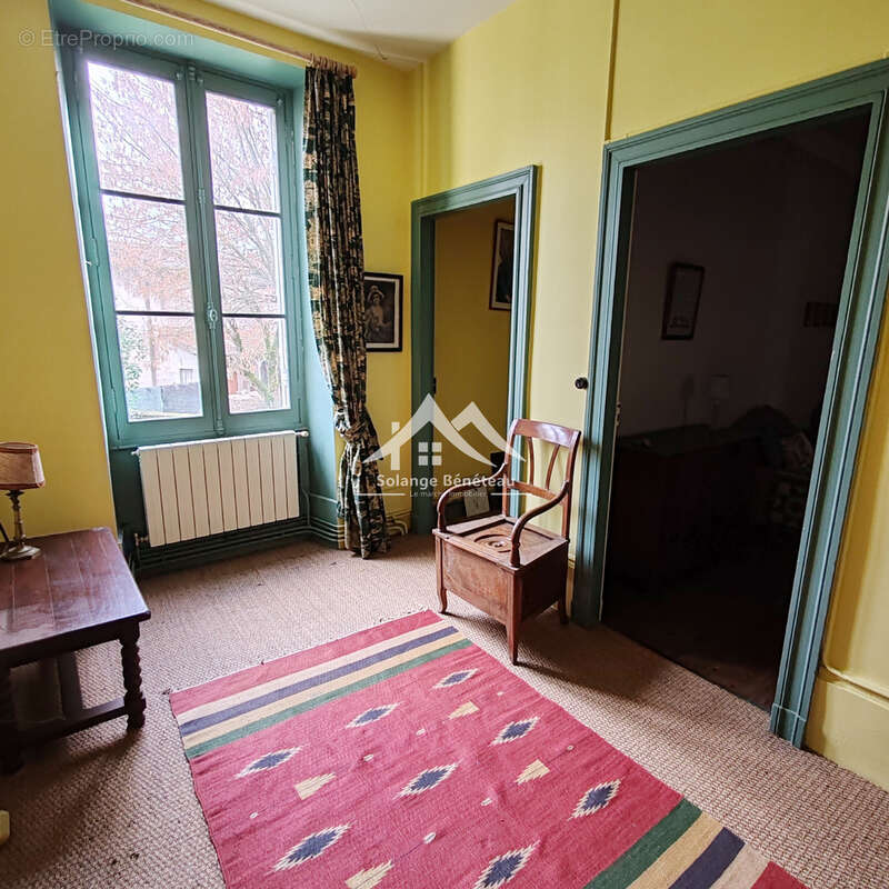 Maison à VILLEFRANCHE-DU-QUEYRAN