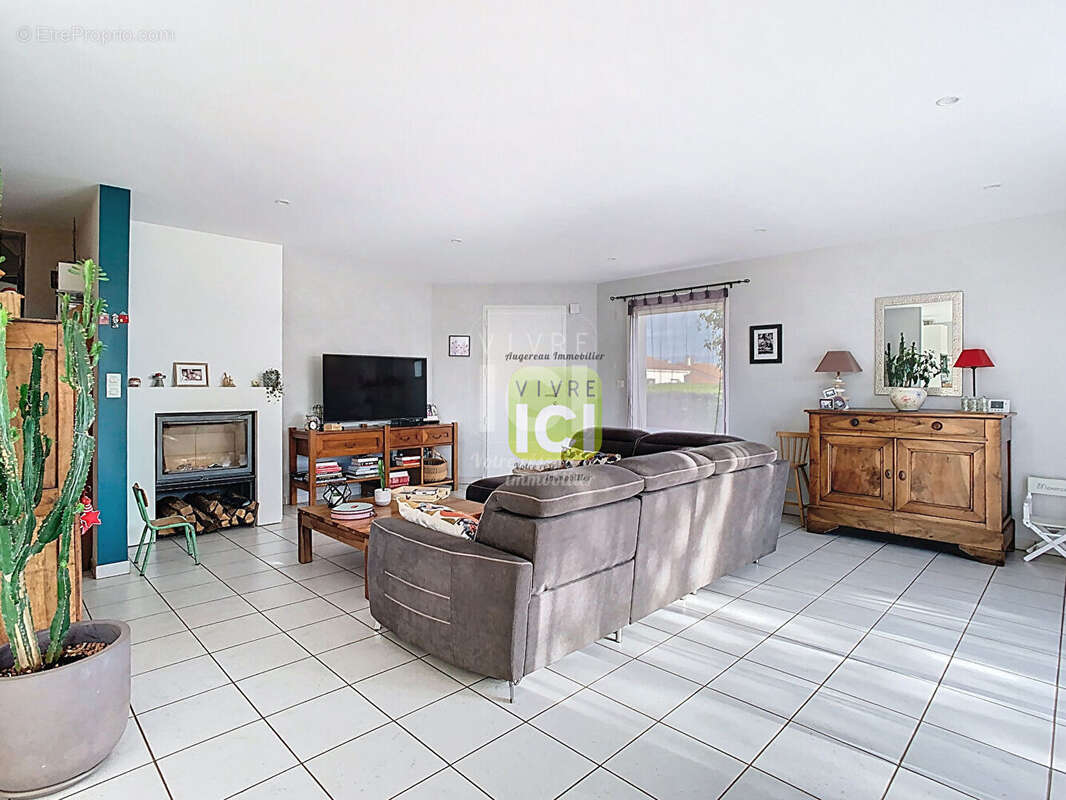 Maison à TREMENTINES