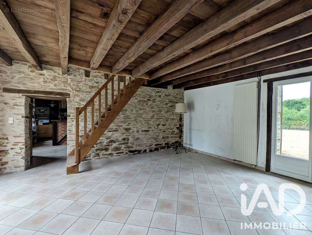 Maison 118 m² à Pouligny-Notre-Dame  - photo 7