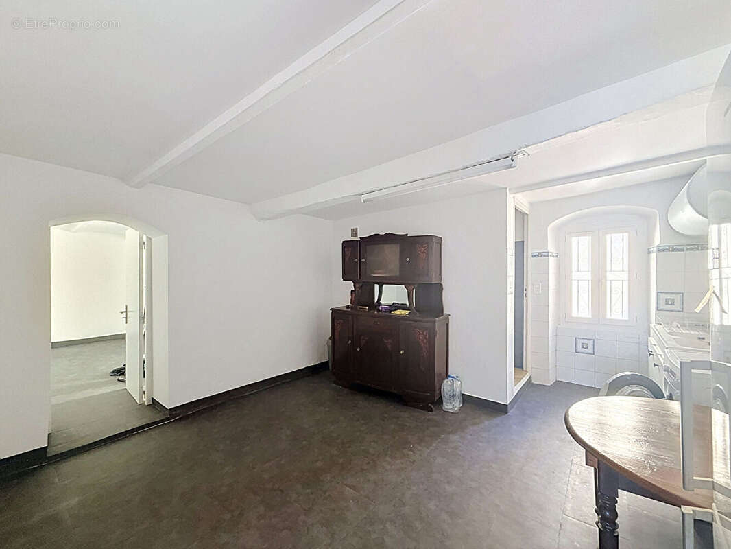 A vendre ! Appartement T4 de 118 m² au coeur du centre historique d'Ajaccio - photo 5