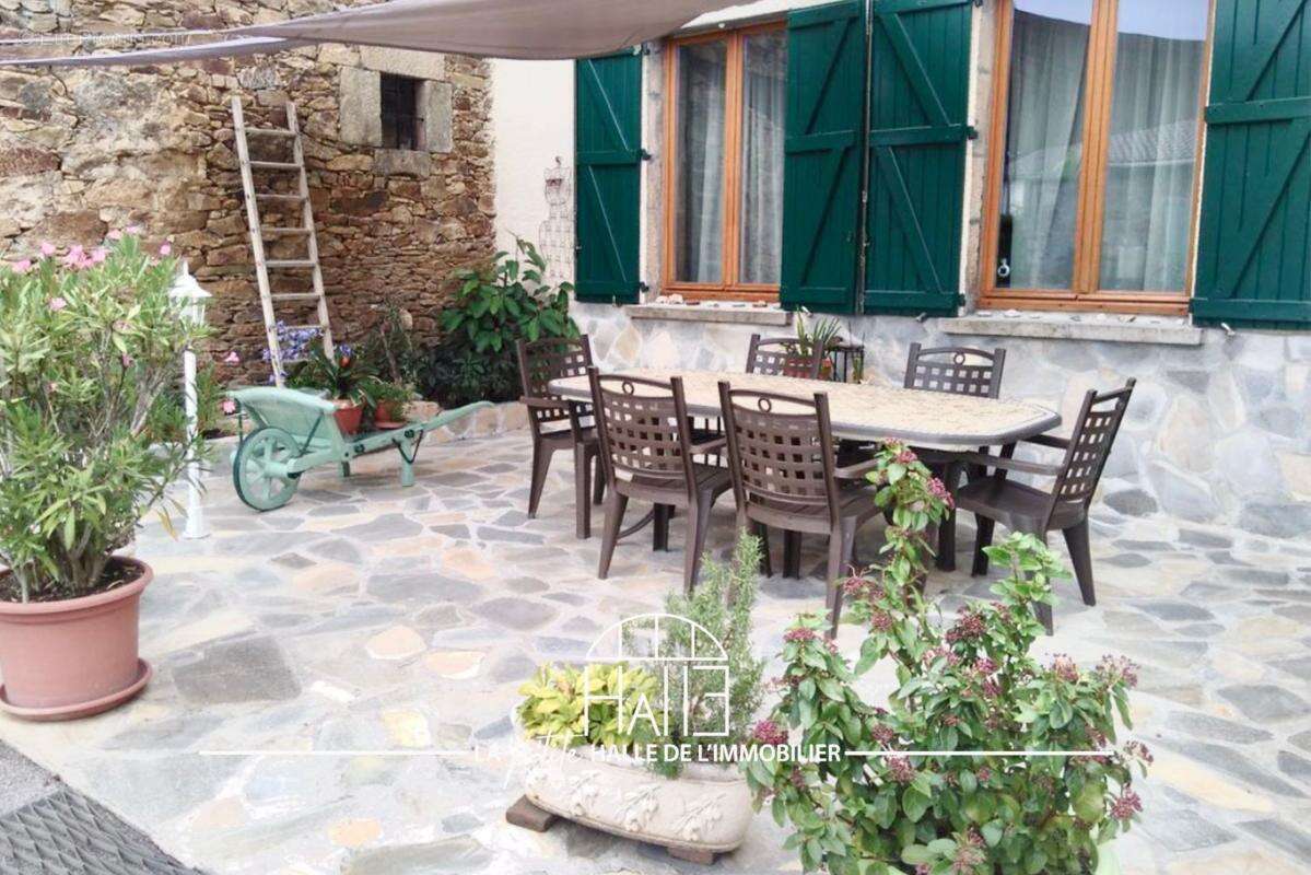 Maison à VERNEUIL-SUR-VIENNE