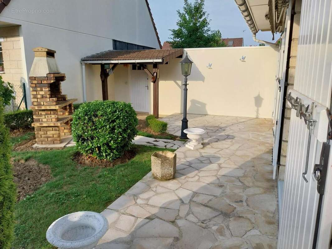 Photo 3 - Maison à SENLIS