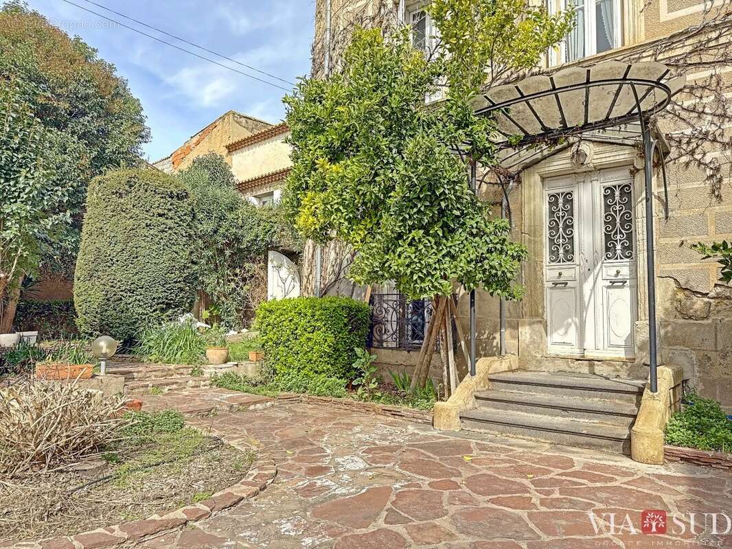 Maison à VILLENEUVE-LES-BEZIERS
