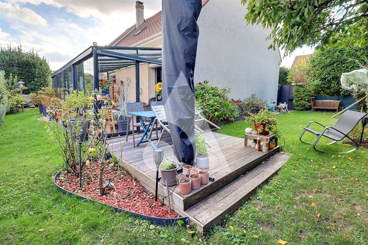 Maison à MERY-SUR-OISE