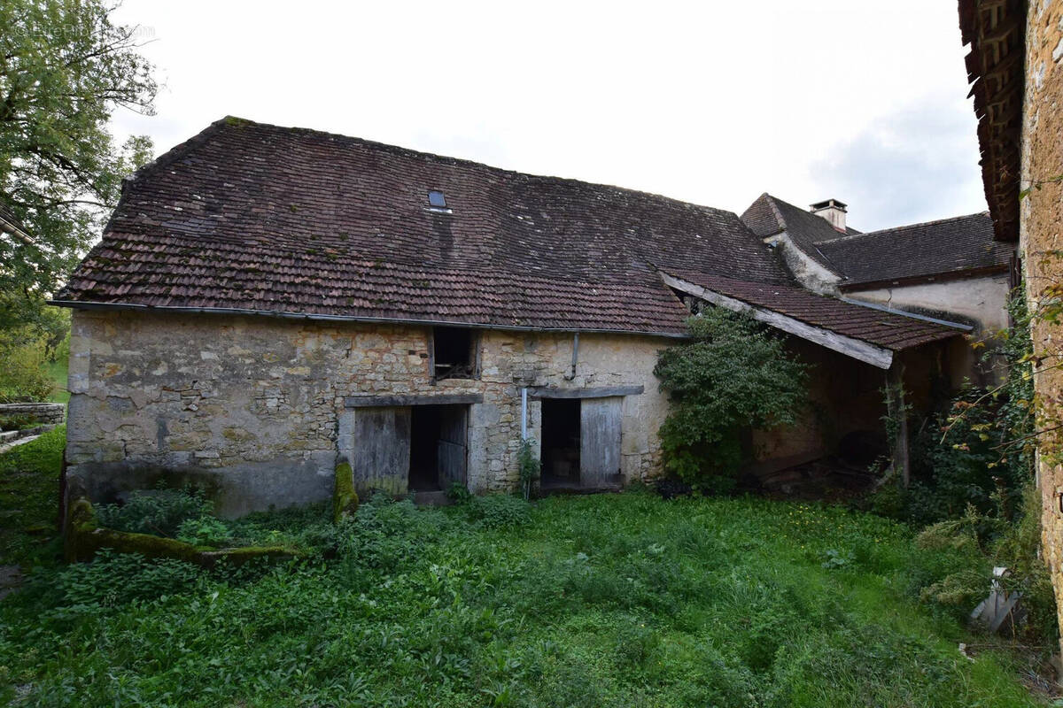 Maison à SAINT-CERNIN