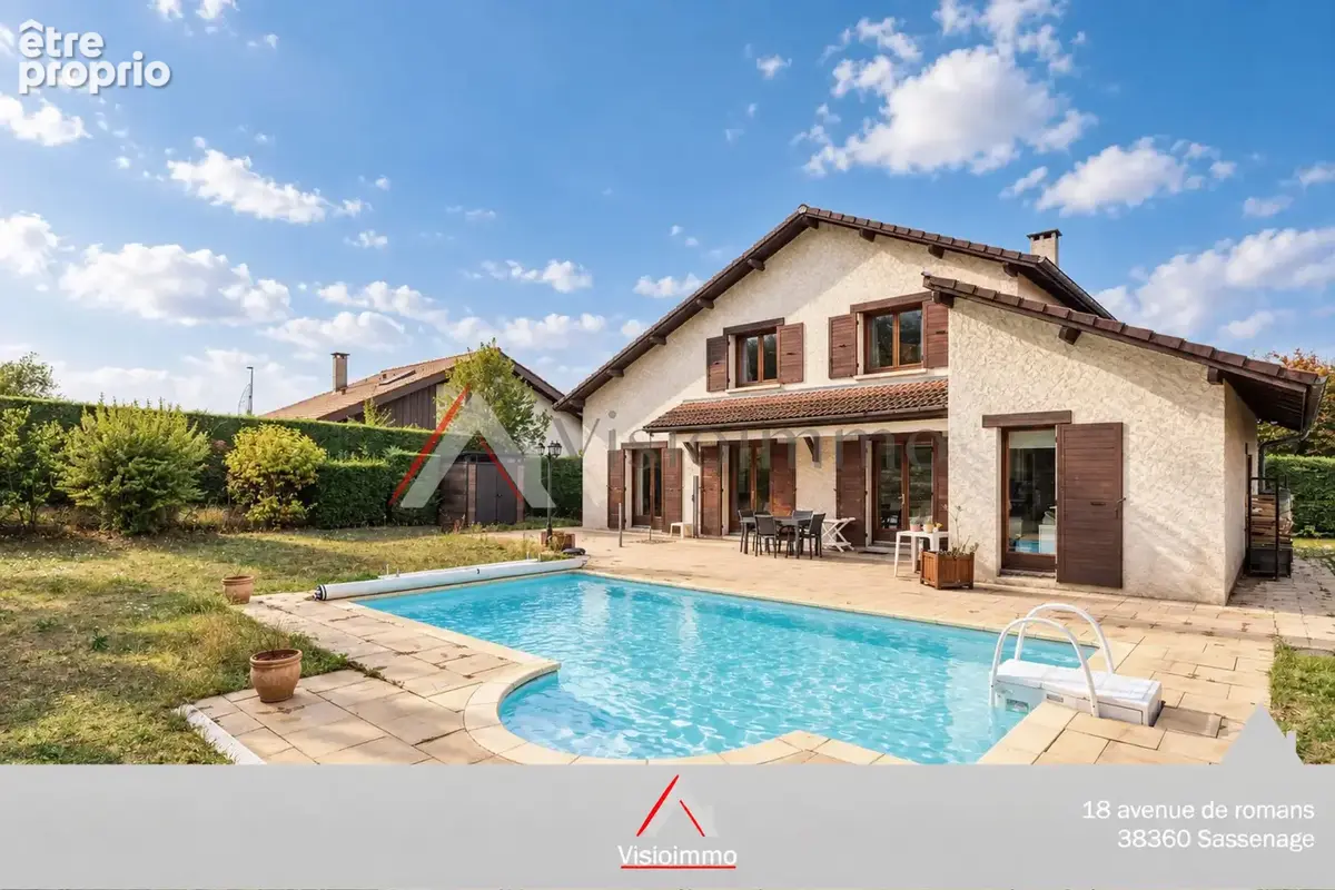 Photo Maison à Bresson au prix de 595 000€
