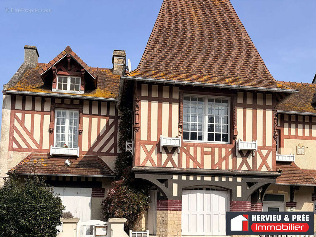 Maison à LION-SUR-MER