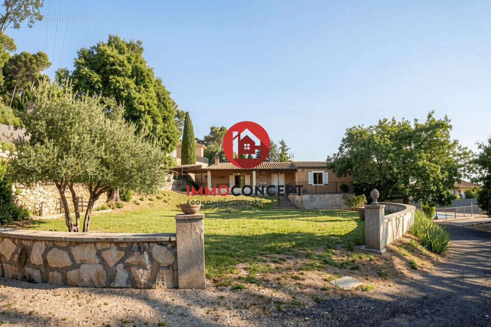 Maison 125 m² à Laudun-L'ardoise  - photo 2