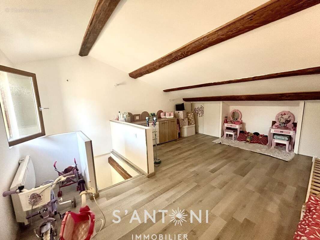 Maison à VILLENEUVE-LES-BEZIERS