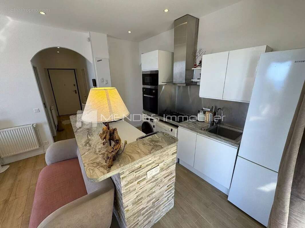 Appartement à ROQUEBRUNE-CAP-MARTIN