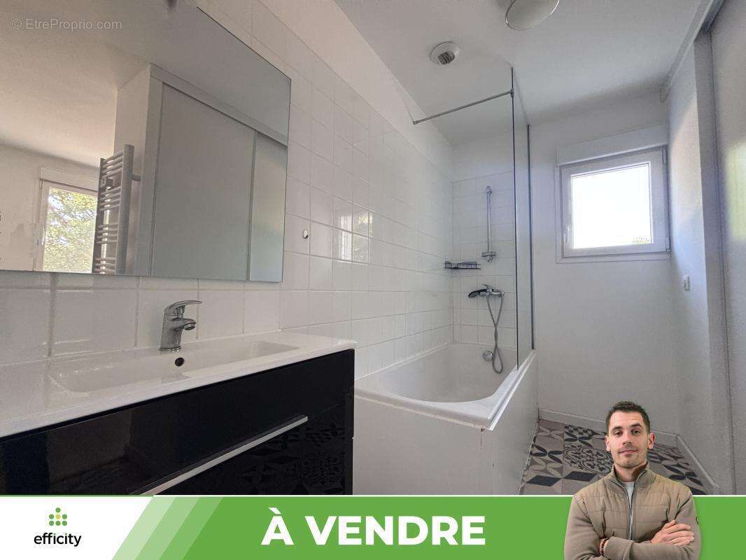 Maison à ROUILLE