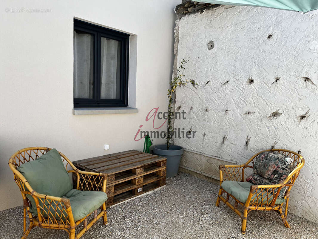 EXCLUSIVITE : Maison plain pied avec jardin T2 Bis (mezzanine) et places de parking - photo 7